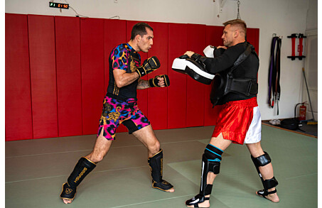 Técnicas de combate en MMA: tipos, planos y formas de aplicar los agarres